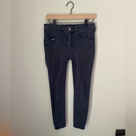 American Eagle Dark Gray Stretchy Jeggings Size 2 Short - Picture 1 of 10